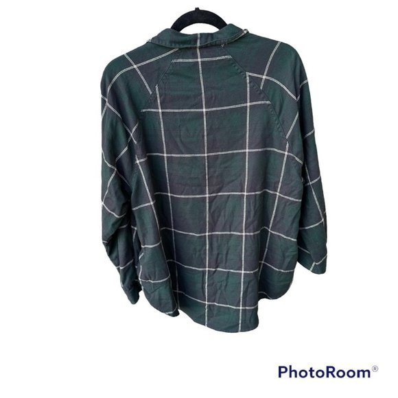 Wild Fable size small and medium plaid shirt low to high. - Picture 4 of 4